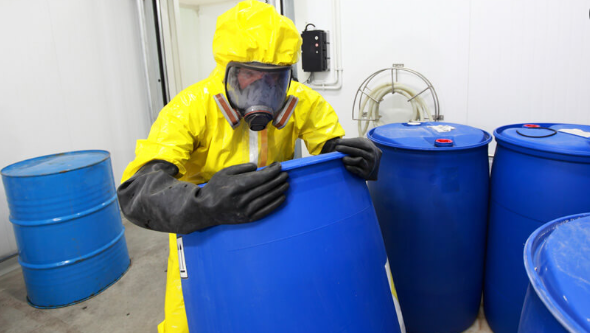 Choosing Your HAZMAT Disposal Contractor